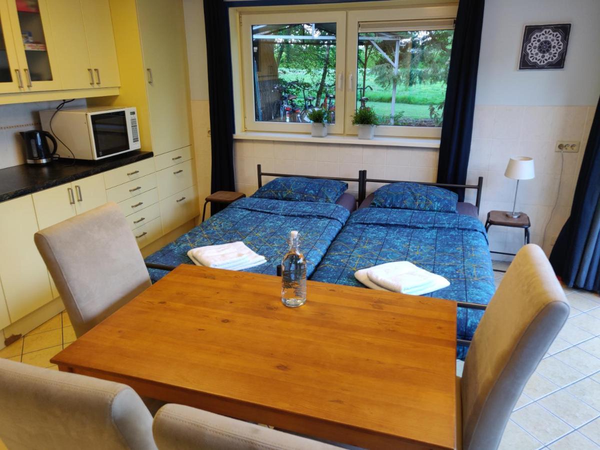 Guest House Ons Hoekje 후텐 외부 사진
