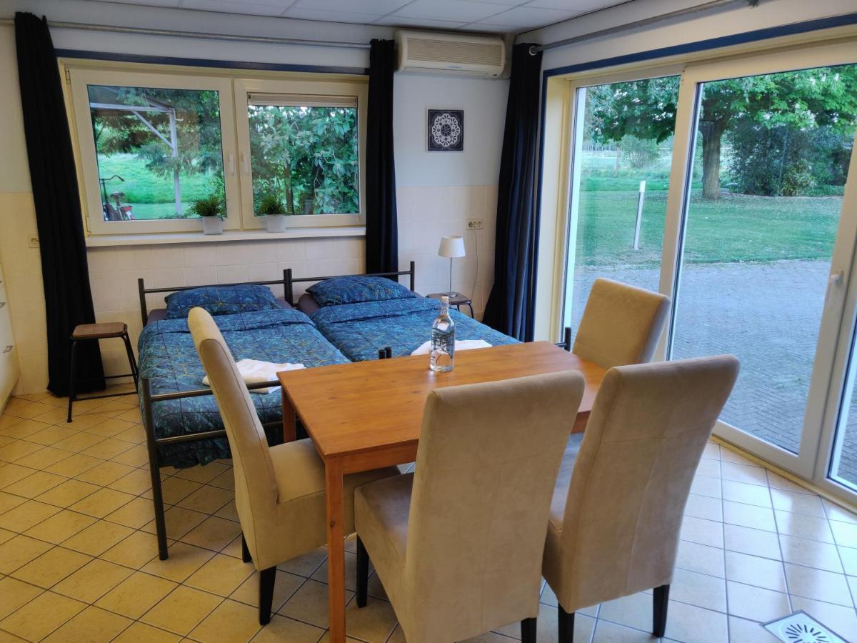 Guest House Ons Hoekje 후텐 외부 사진